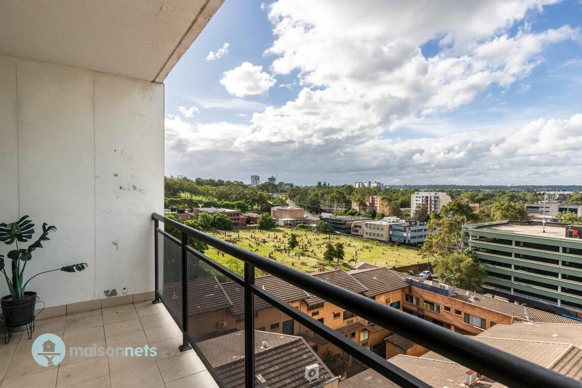 Apartment 2 Bedroom 2 Bathroom With Balcony And Parking Sydney